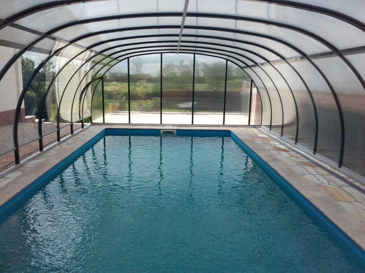 hohe Poolabdeckung in Magdeburg