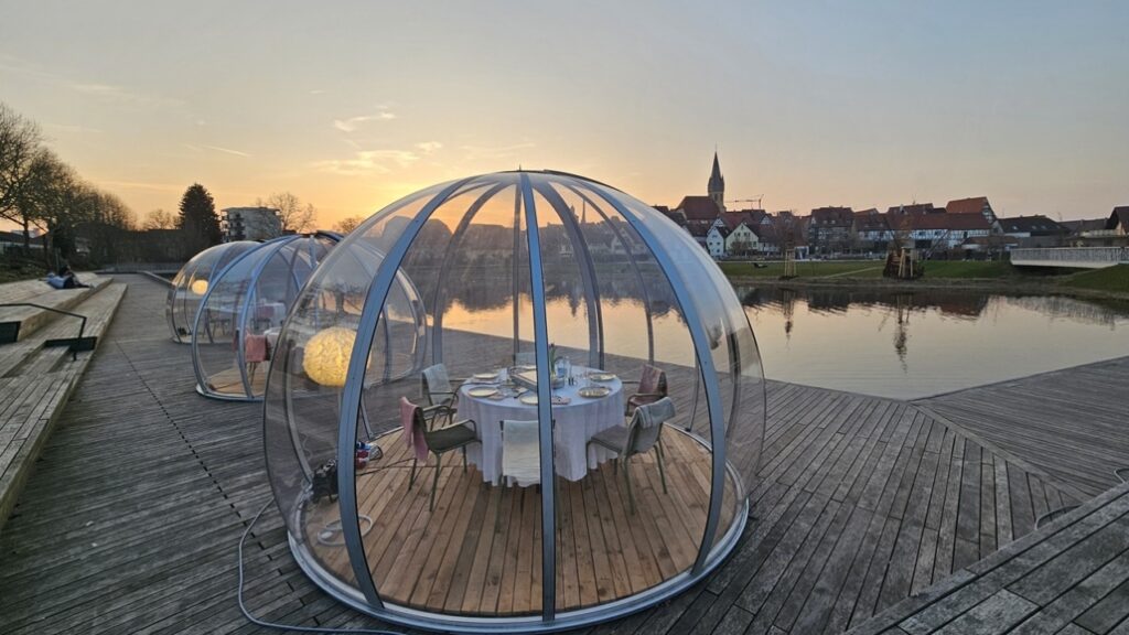 Runde Abdeckung für SPA oder Gastronomie