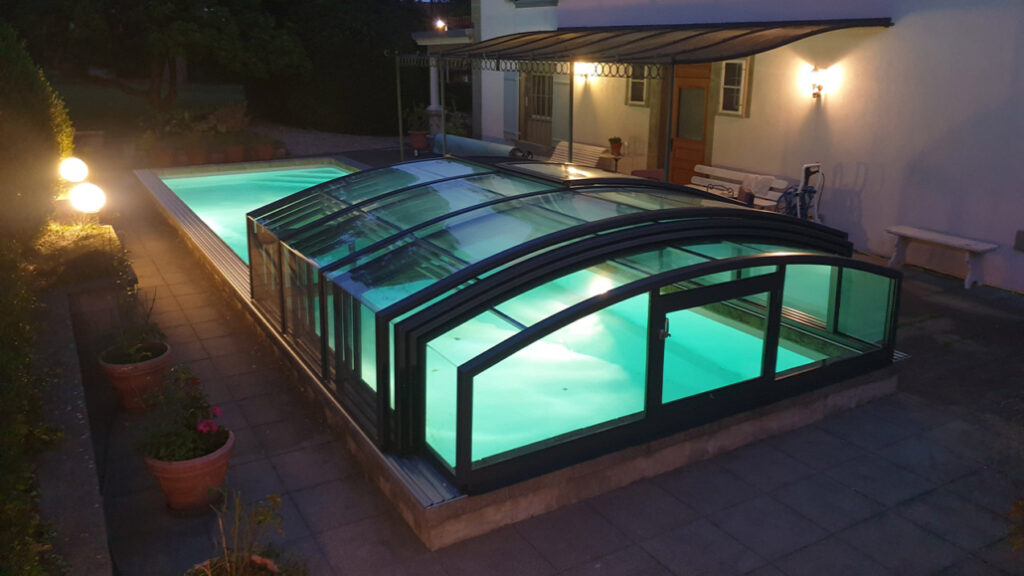 halbhohe Schwimmbadabdeckung Carat